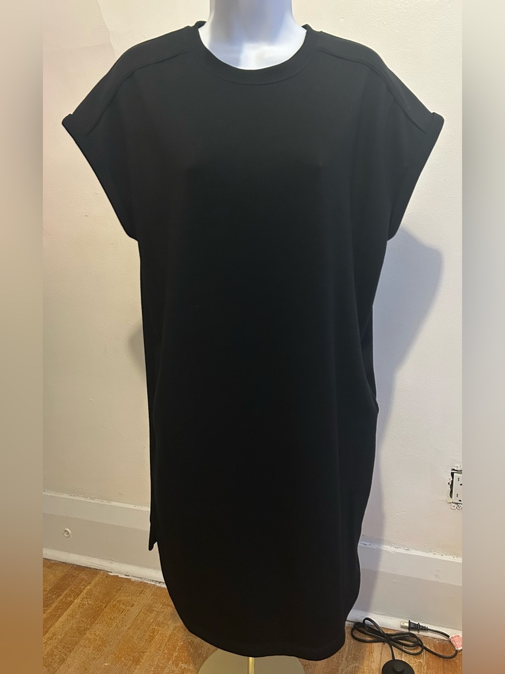 Reitmans Hyba Black T-Shirt Dress with Pockets - Size M